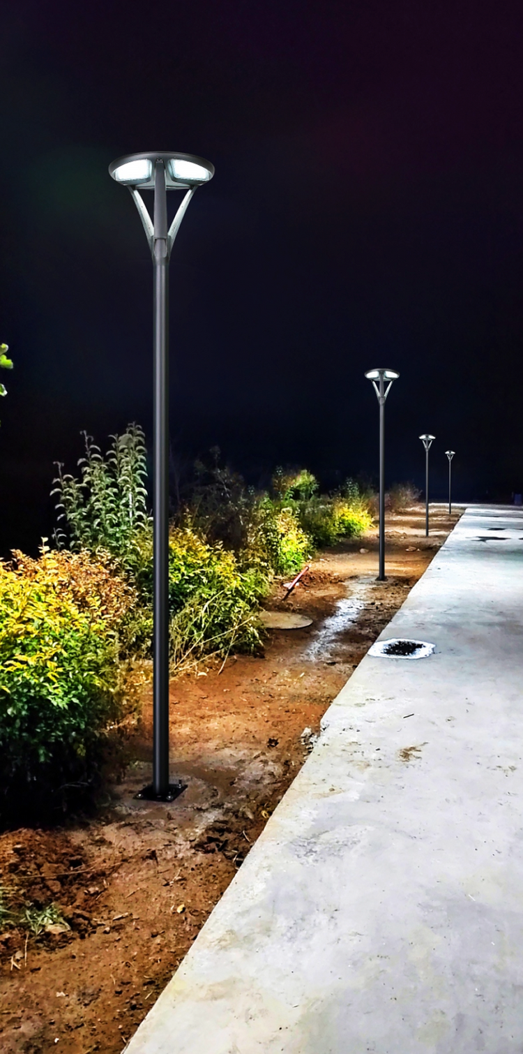 Lampadaire Solaire LED 2568lm Modèle New Circum