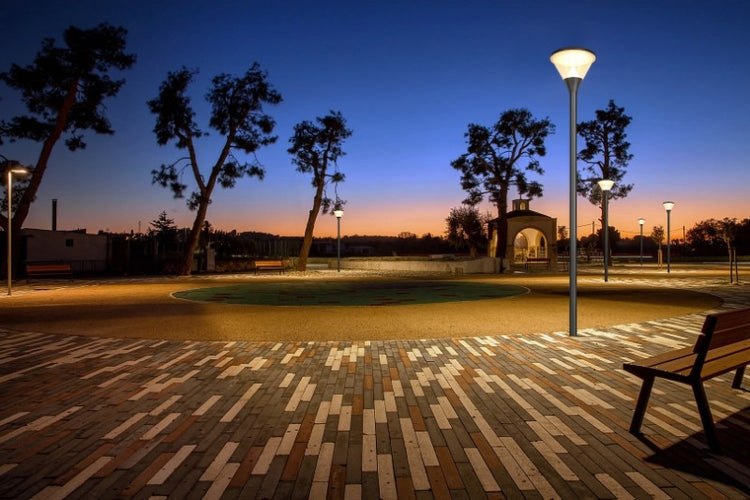 Lampadaire Solaire LED 1018lm Modèle Aurora
